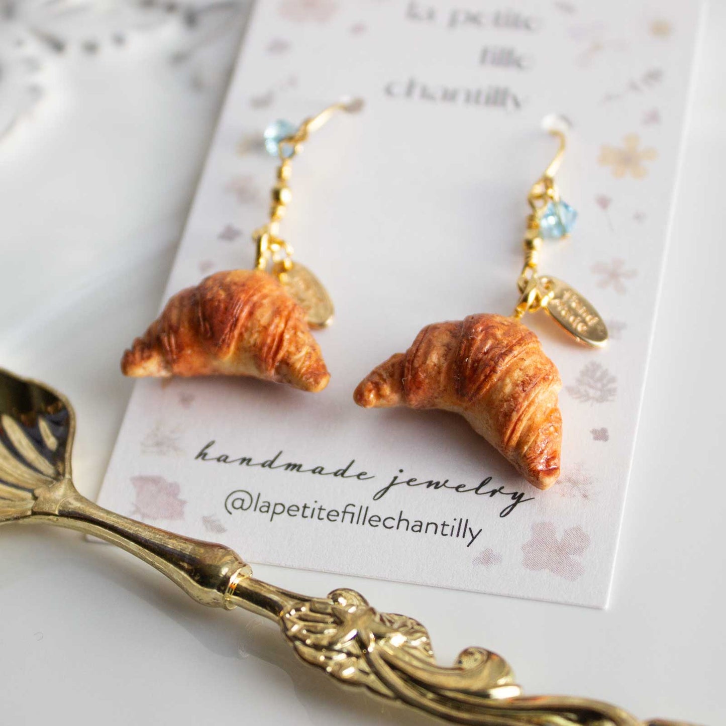 Boucles d'oreilles pendantes croissants viennoiserie