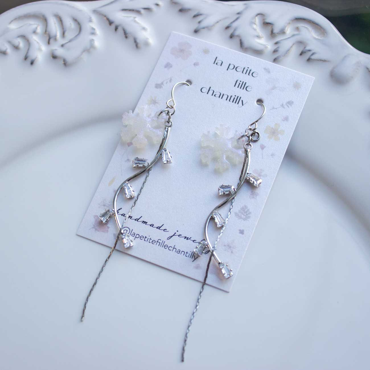 Pendientes largos en forma de cascada con copos de nieve y diamantes de imitación