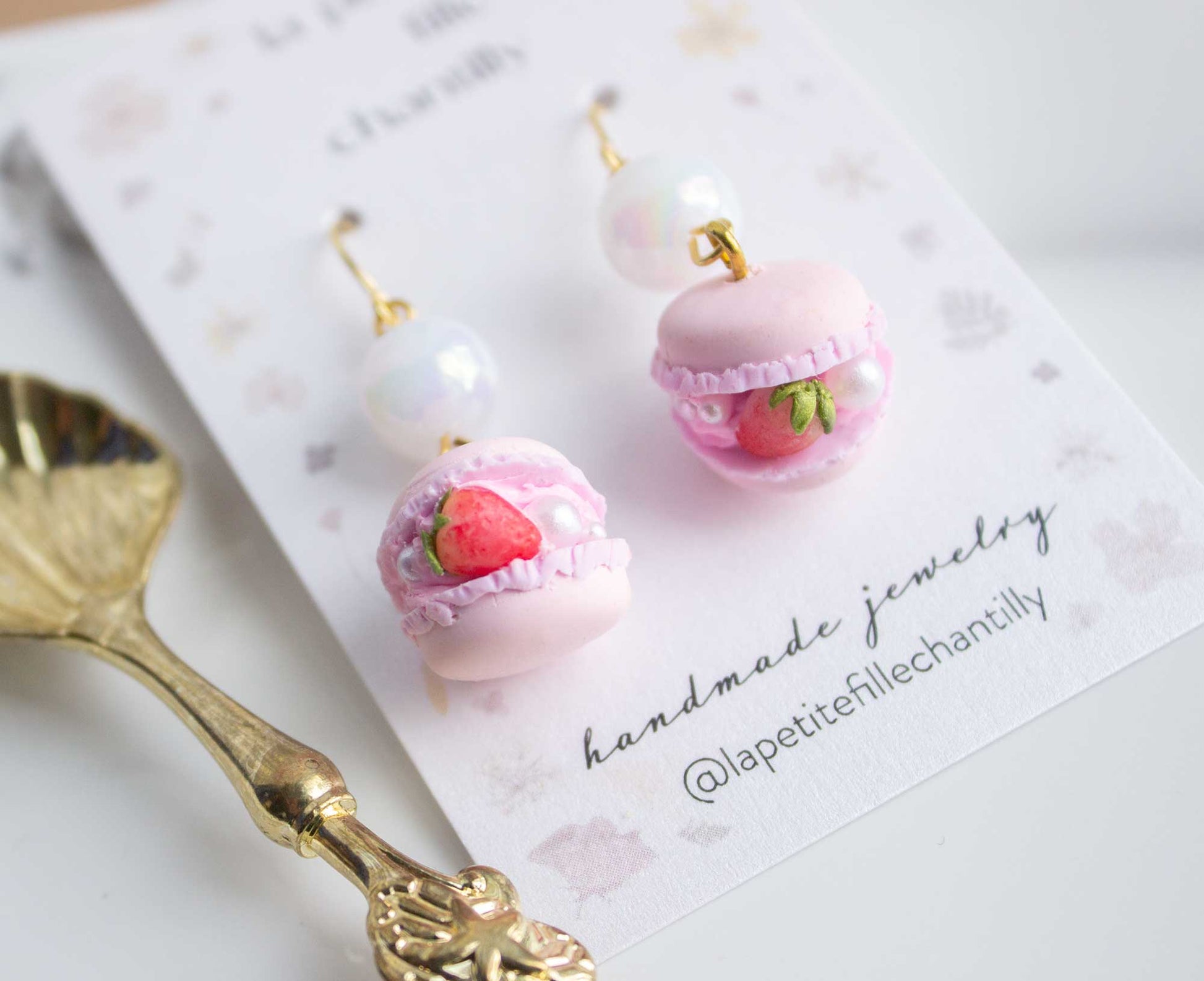 boucles d'oreilles pendantes macarons patisserie