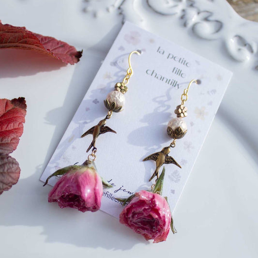 boucles d'oreilles pendantes boutons de roses
